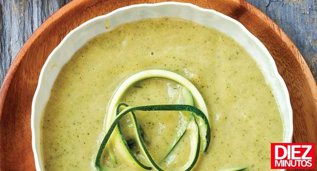 Crema de calabacín y menta con rellenos