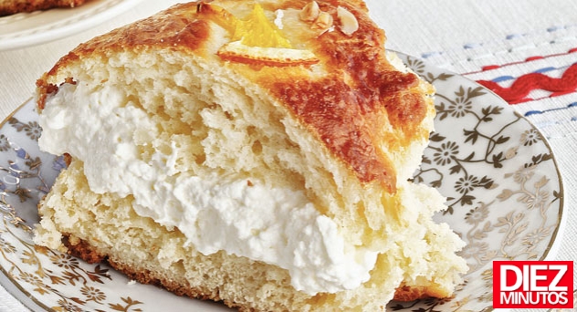 Roscón con nata