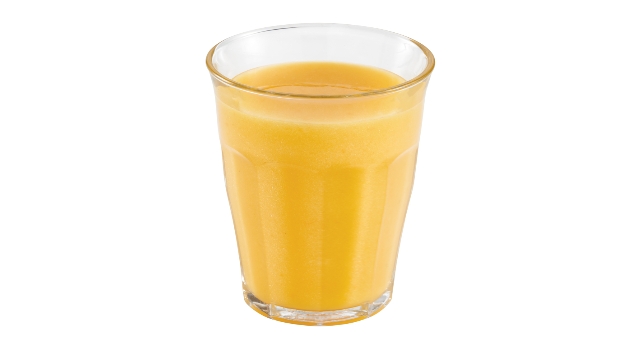 Smoothie de mango, piña y lima