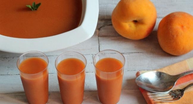 Gazpacho de melocotón