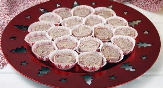 Espirales de jamón con paté