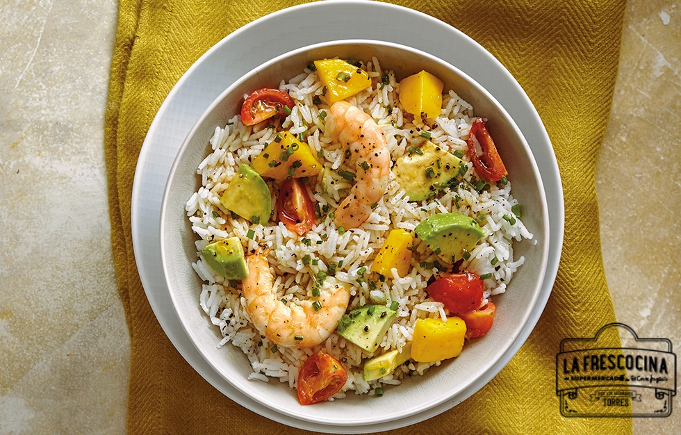 Ensalada de arroz con aguacate y mango