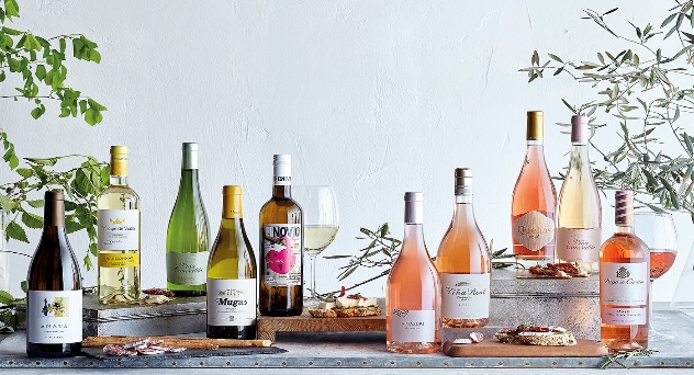 Al buen tiempo vinos rosados y blancos