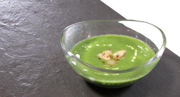 Sopa fría de berros y pera
