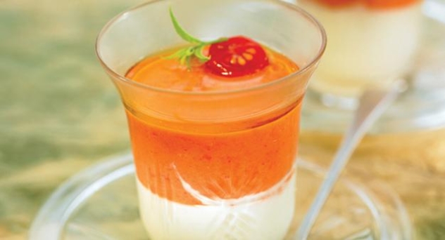CHUPITOS DE QUESO Y TOMATE AL PICUAL.