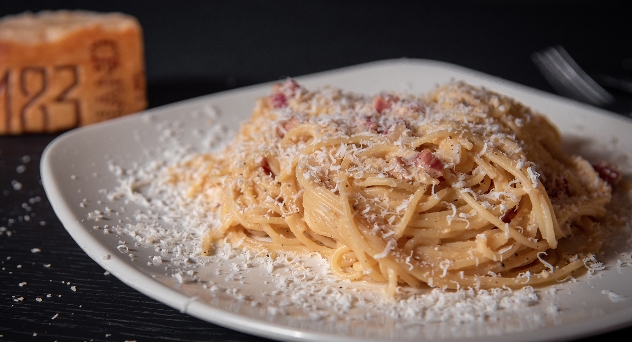 Tallarines a la carbonara